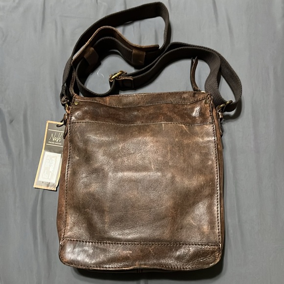 Italian Leather Crossbody by Nash - Picture 2 of 3